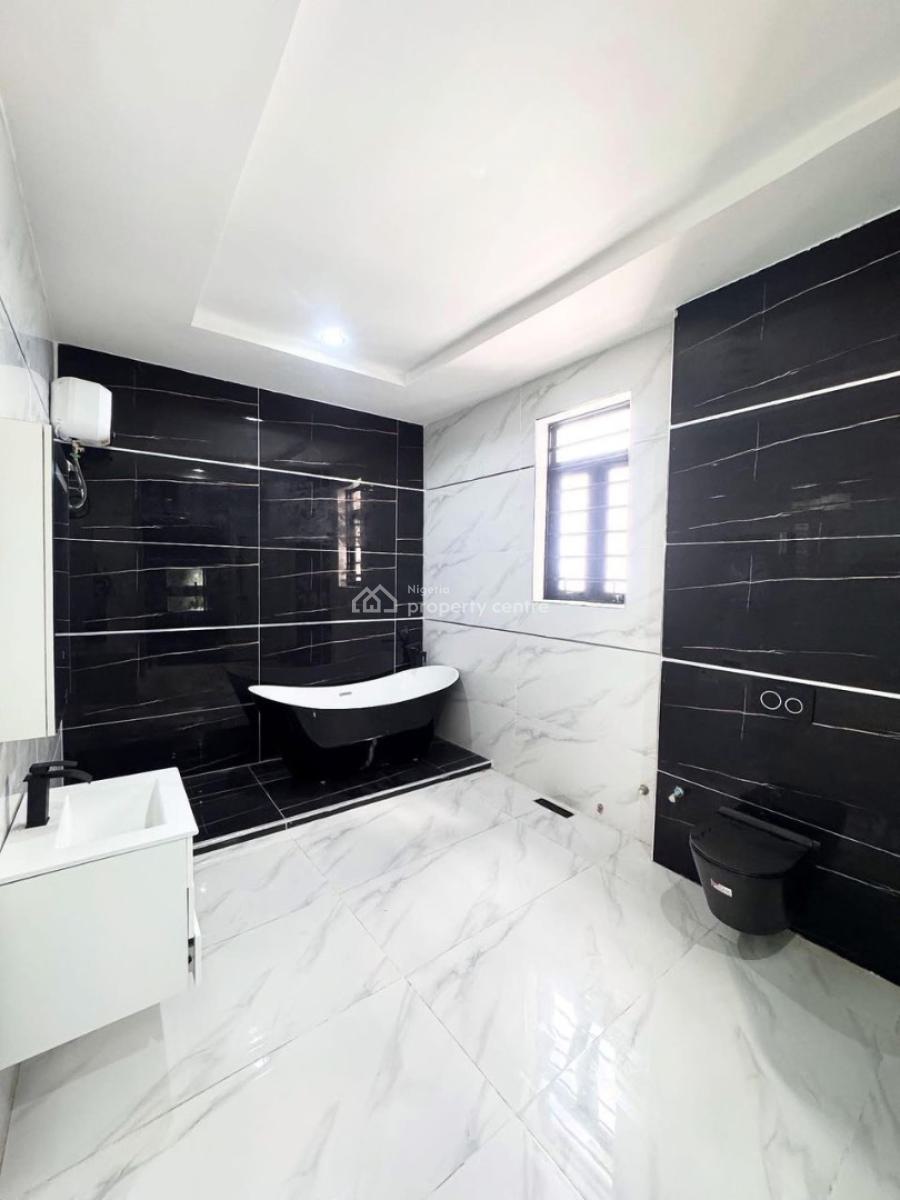 5 Bedroom Detached Home with Swimming Pool and Rooftop Terrace, Ologolo, Lekki, Lagos, Detached Duplex for Sale