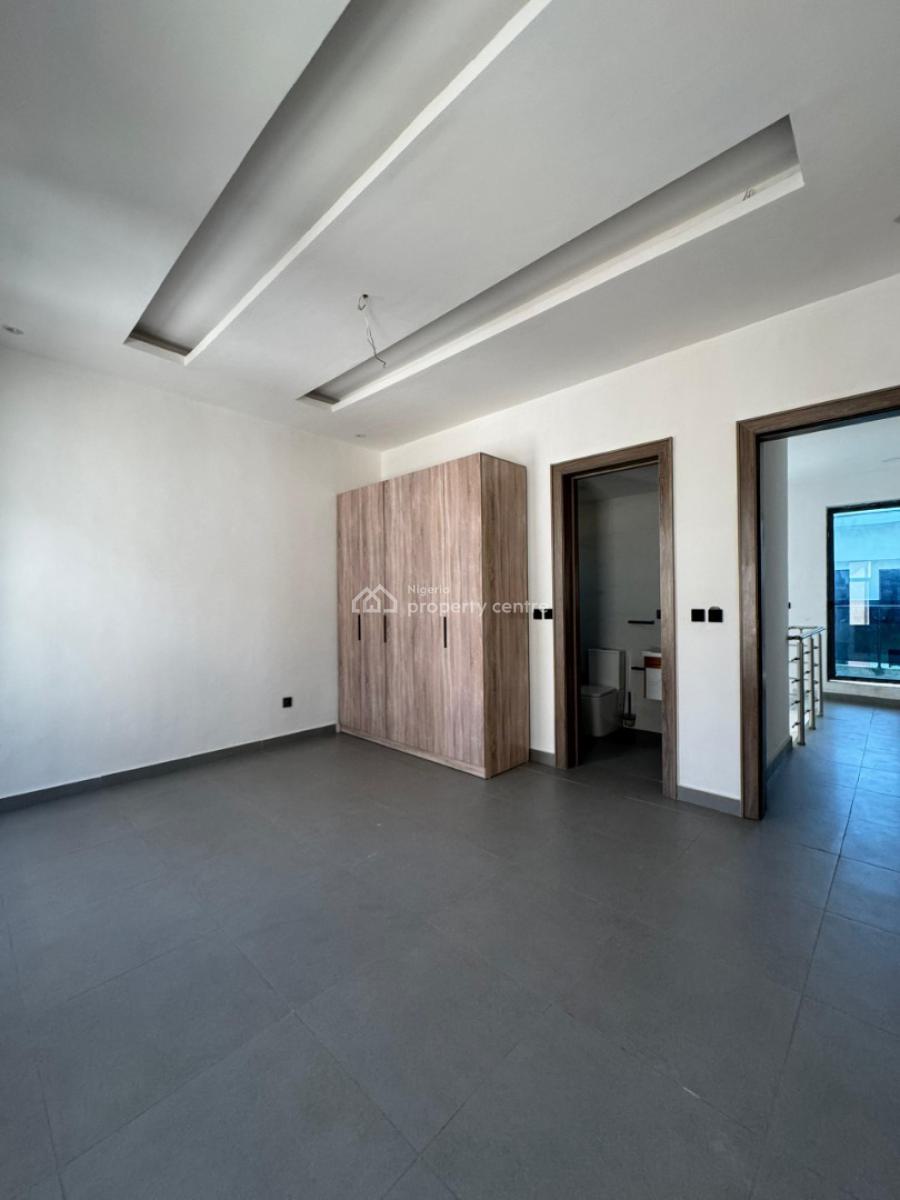 Spacious 4 Bedroom Semi Detached House, Lekki Phase 1, Lekki, Lagos, Semi-detached Duplex for Rent