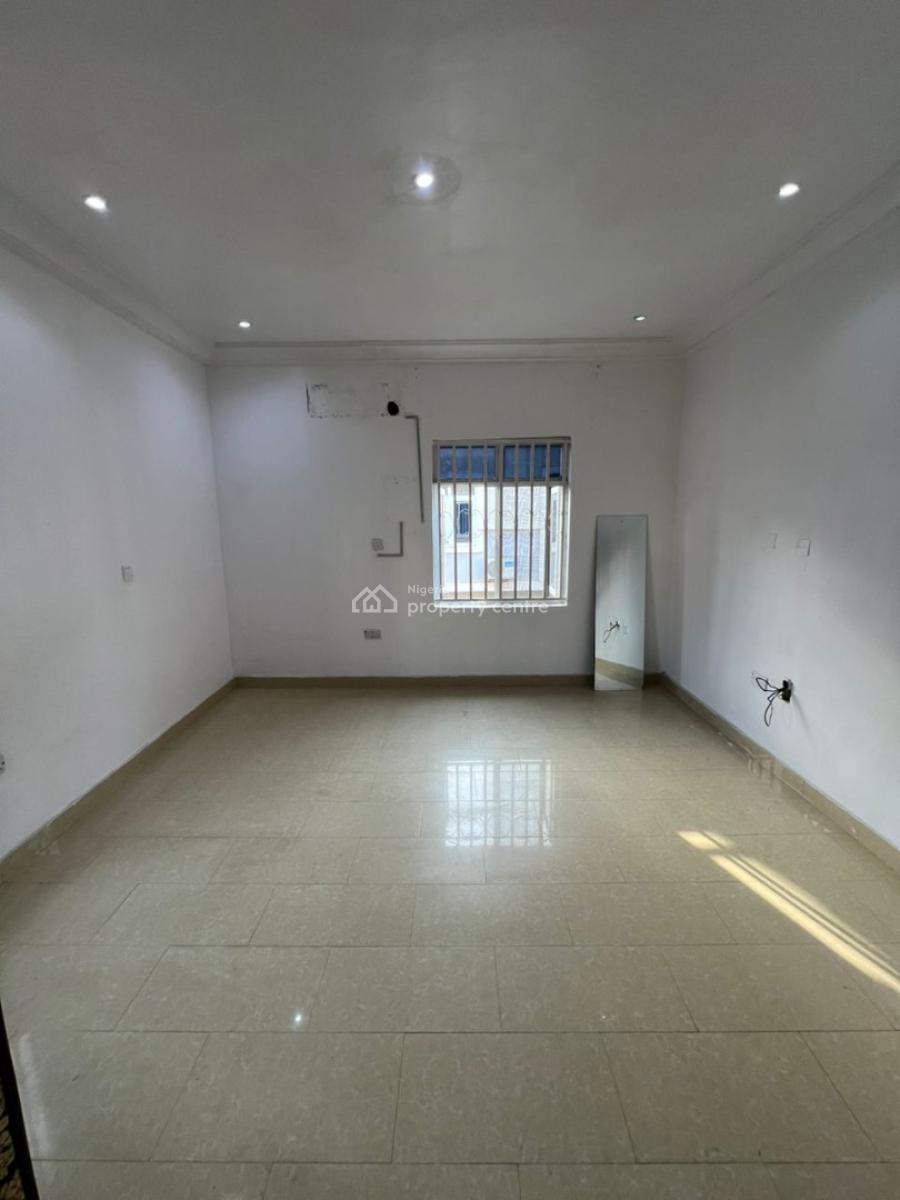 1 Studio Bedroom Upstairs, Beta Estate, Lekki, Lagos, Self Contain (single Rooms) for Rent