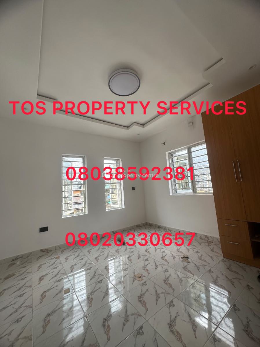 2 Bedroom All Rooms Ensuite Flat, Off Herbert Macaulay Way, Yaba, Lagos, Flat / Apartment for Rent