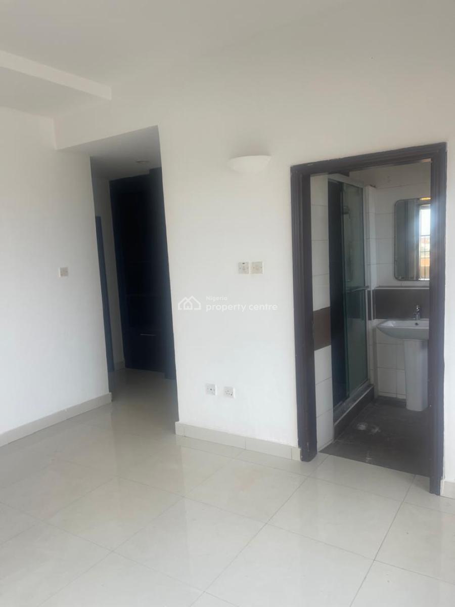 Luxury 3 Bedroom Apartment with Bq, Lekki Phase 1, Lekki, Lagos, Flat / Apartment for Rent
