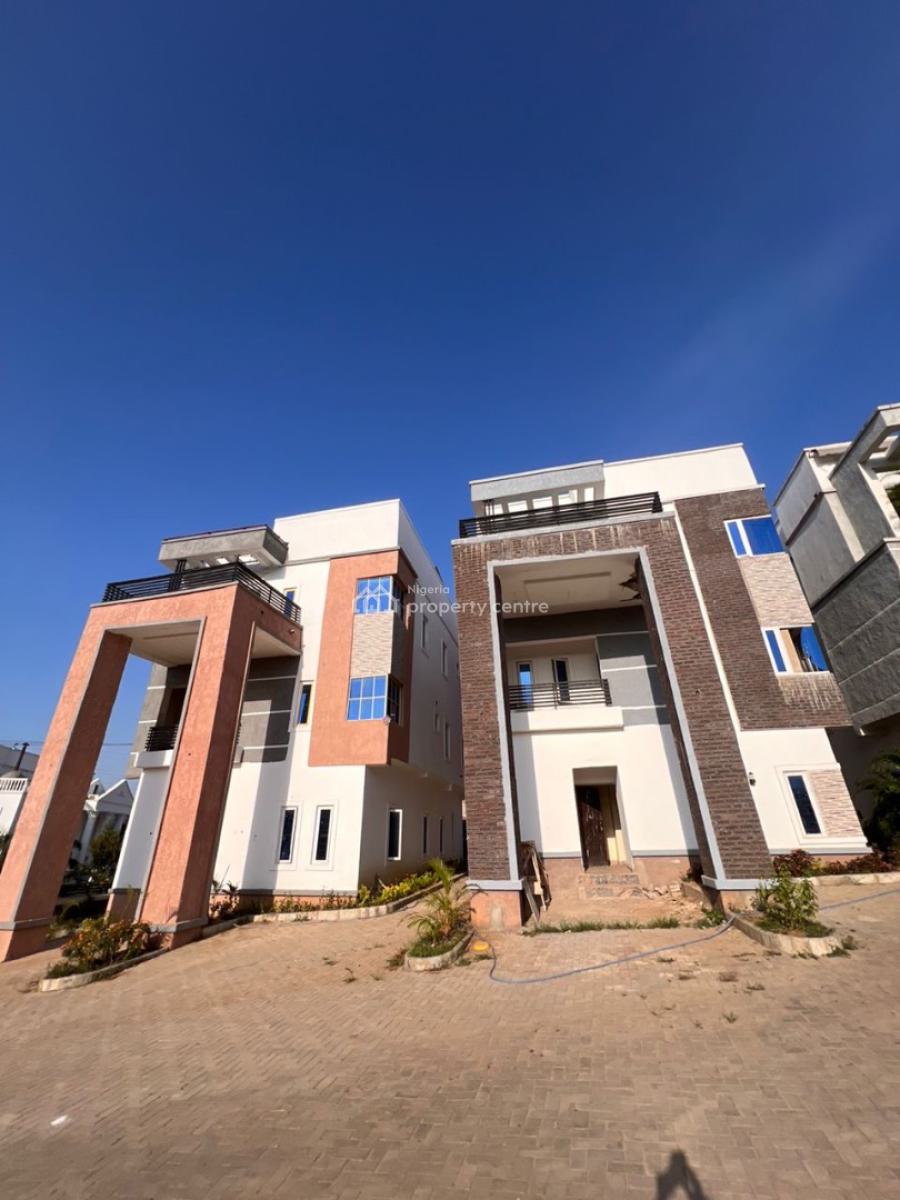 Exquisitely Finished 5 Bedroom Terraced Duplex with an Attached Bq, Guzape District, Abuja, Terraced Duplex for Rent