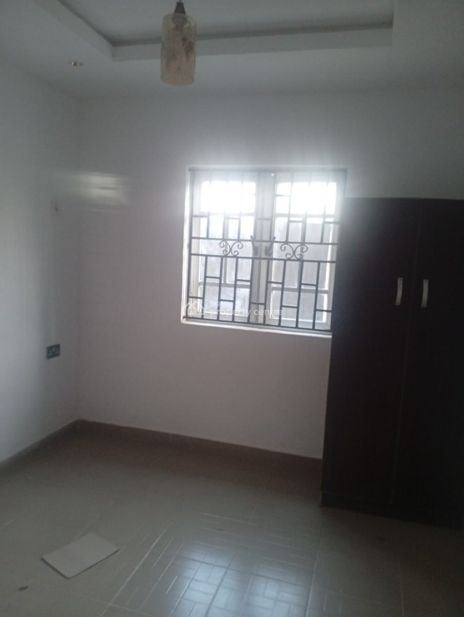 Executive 2 Bedroom Flat, Oremeji Estate ,alagbole Via Ojodu Berger Lagos, Ojodu Berger, Ojodu, Lagos, Flat / Apartment for Rent