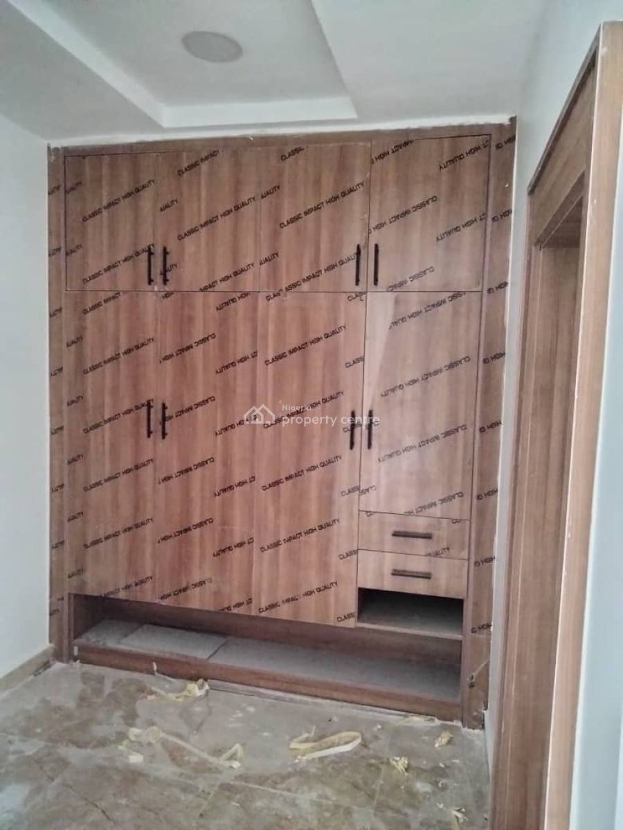 4 Bedroom Terrace, Guzape District, Abuja, House for Rent