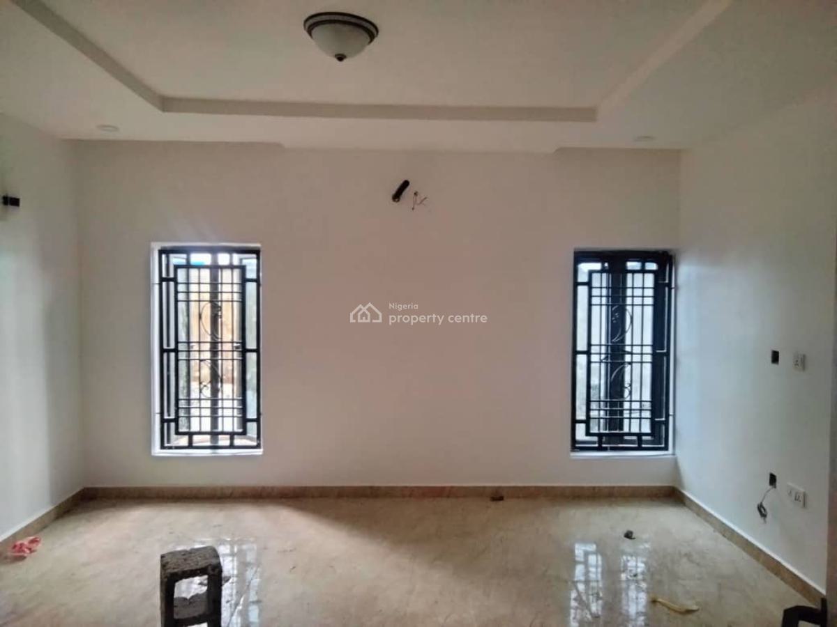 Well Built and Tastefully Finished 5 Bedroom Duplex with a Room Bq, Guzape District, Abuja, Terraced Duplex for Rent