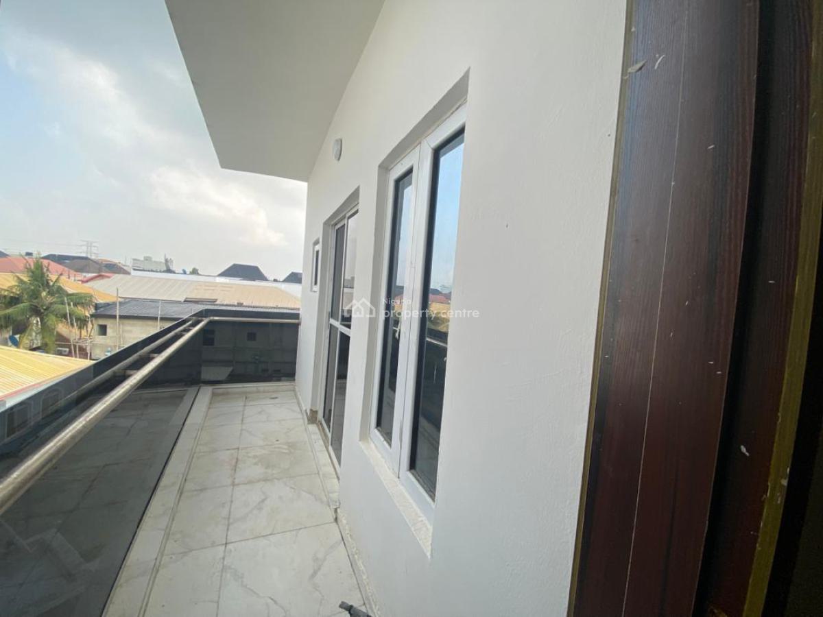 2 Bedroom Apartment, Ikota, Ikota, Lekki, Lagos, Flat / Apartment for Sale