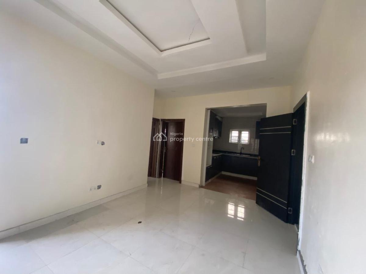 2 Bedroom Apartment, Ikota, Ikota, Lekki, Lagos, Flat / Apartment for Sale