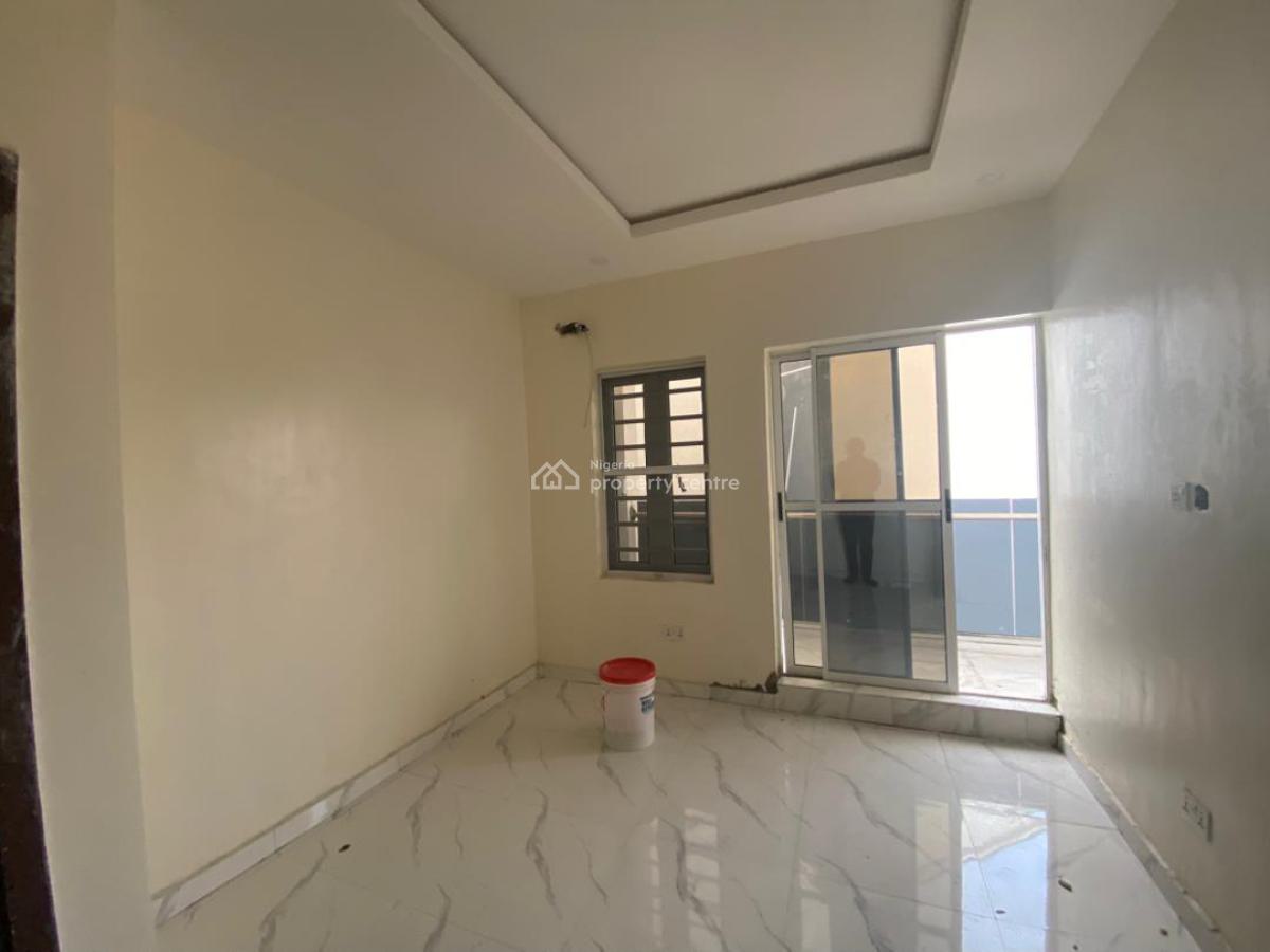 2 Bedroom Apartment, Ikota, Ikota, Lekki, Lagos, Flat / Apartment for Sale