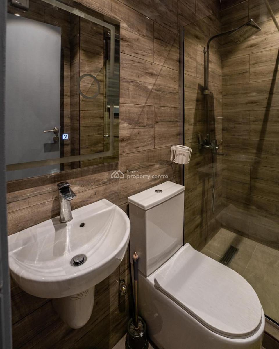 Luxury 2 Bedroom with Swimming Pool, Off Admiralty Way, Lekki Phase 1, Lekki, Lagos, Flat / Apartment Short Let