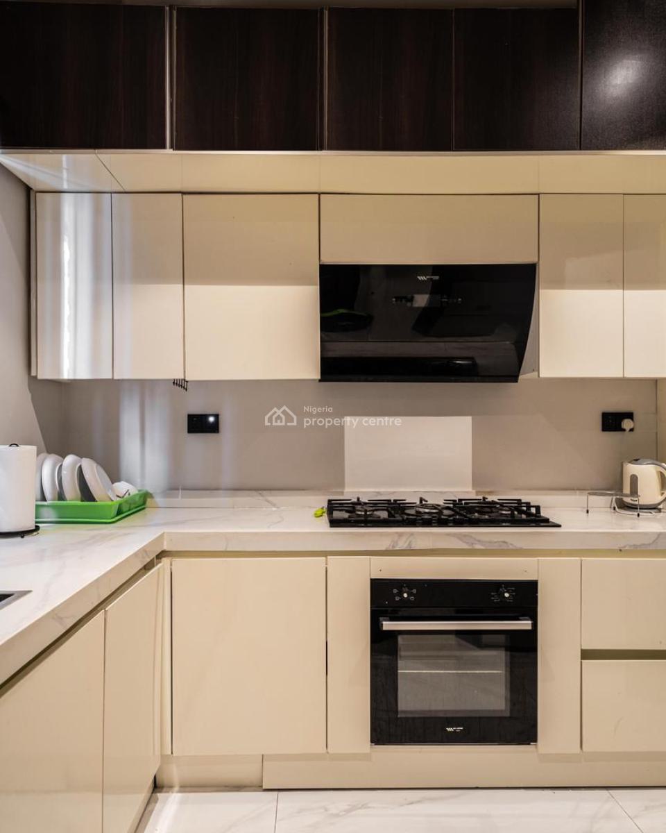 Luxury 2 Bedroom with Swimming Pool, Off Admiralty Way, Lekki Phase 1, Lekki, Lagos, Flat / Apartment Short Let