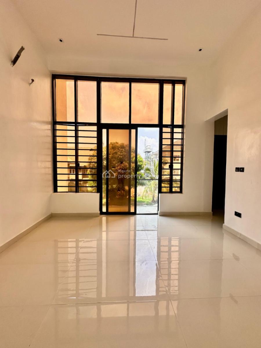 Stunning 3bedroom Apartment, Lekki Phase 1, Lekki, Lagos, Block of Flats for Sale