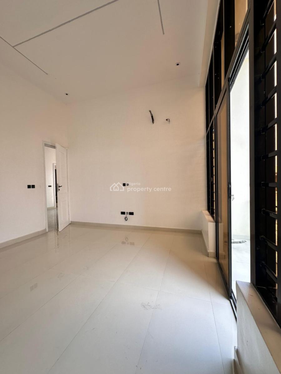 Stunning 3bedroom Apartment, Lekki Phase 1, Lekki, Lagos, Block of Flats for Sale