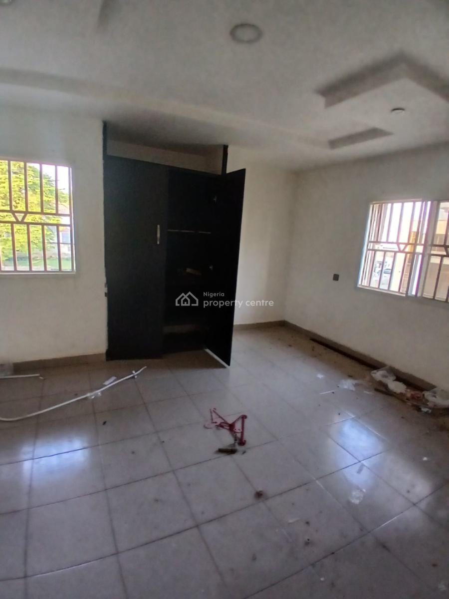 Nicely Renovated 2 Bedrooms, Wuse 2, Abuja, Flat / Apartment for Rent