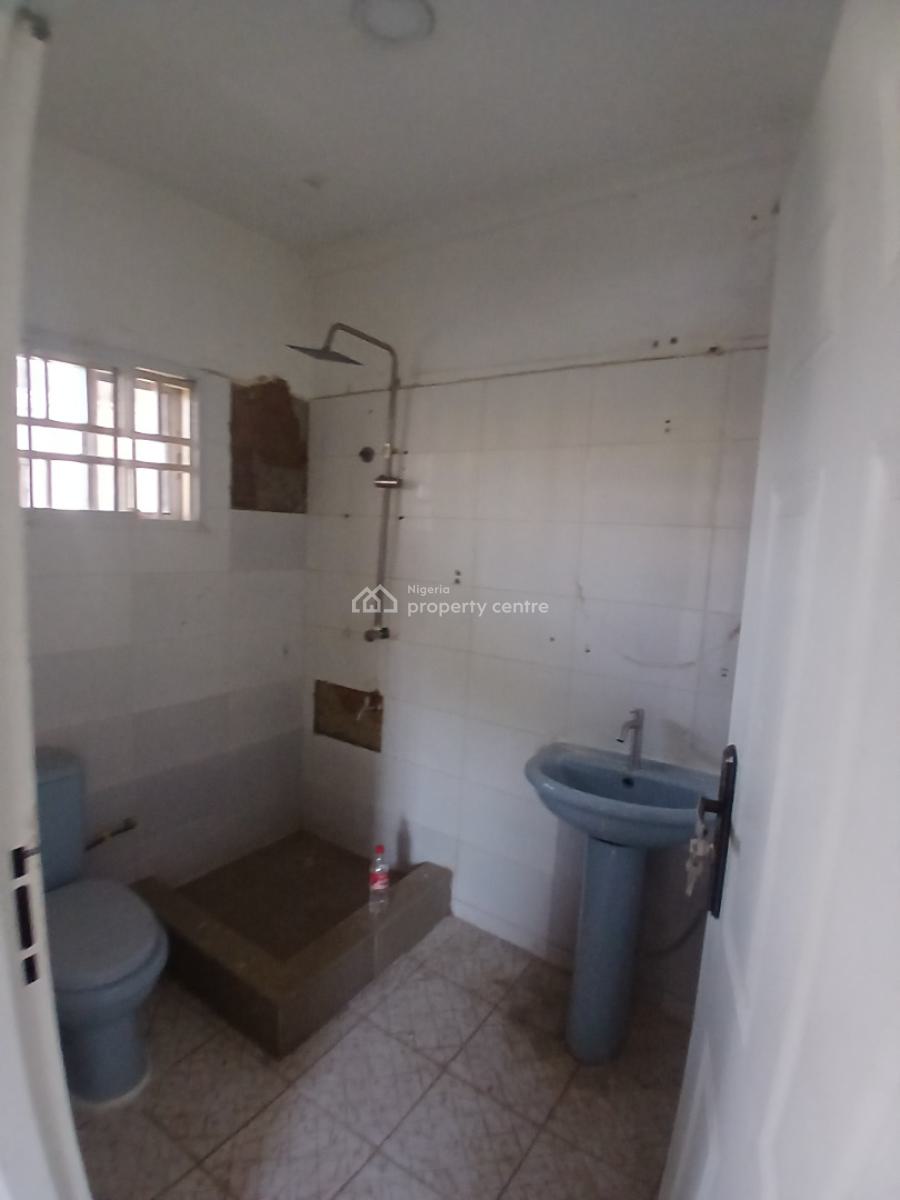 Nicely Renovated 2 Bedrooms, Wuse 2, Abuja, Flat / Apartment for Rent