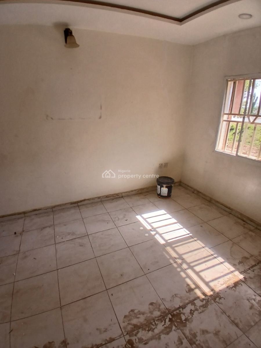 Nicely Renovated 2 Bedrooms, Wuse 2, Abuja, Flat / Apartment for Rent
