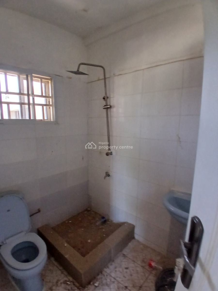 Nicely Renovated 2 Bedrooms, Wuse 2, Abuja, Flat / Apartment for Rent