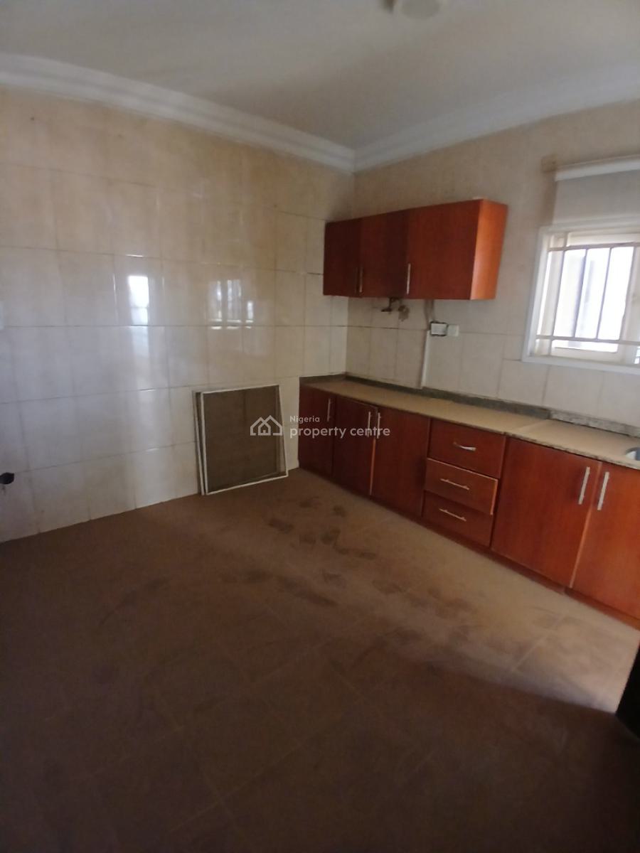 Nice 3 Bedroom Flat with a Room Bq Attached, Kaura, Abuja, Flat / Apartment for Rent