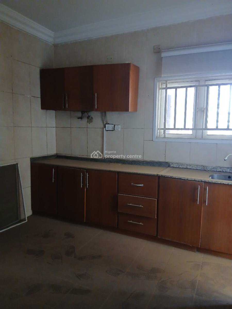 Nice 3 Bedroom Flat with a Room Bq Attached, Kaura, Abuja, Flat / Apartment for Rent