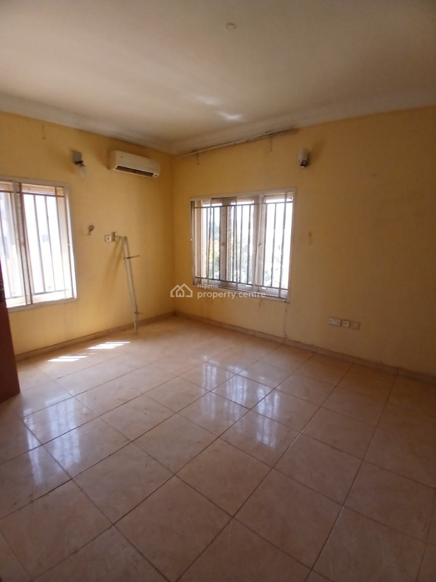 Nice 3 Bedroom Flat with a Room Bq Attached, Kaura, Abuja, Flat / Apartment for Rent