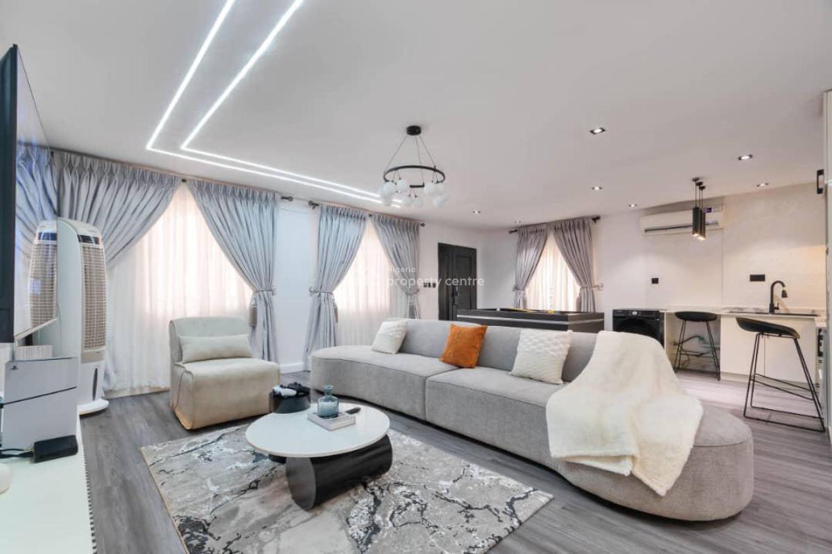 Luxury 3-bedroom Apartment with Cinema, Lekki Phase 1, Lekki, Lagos, Flat / Apartment Short Let