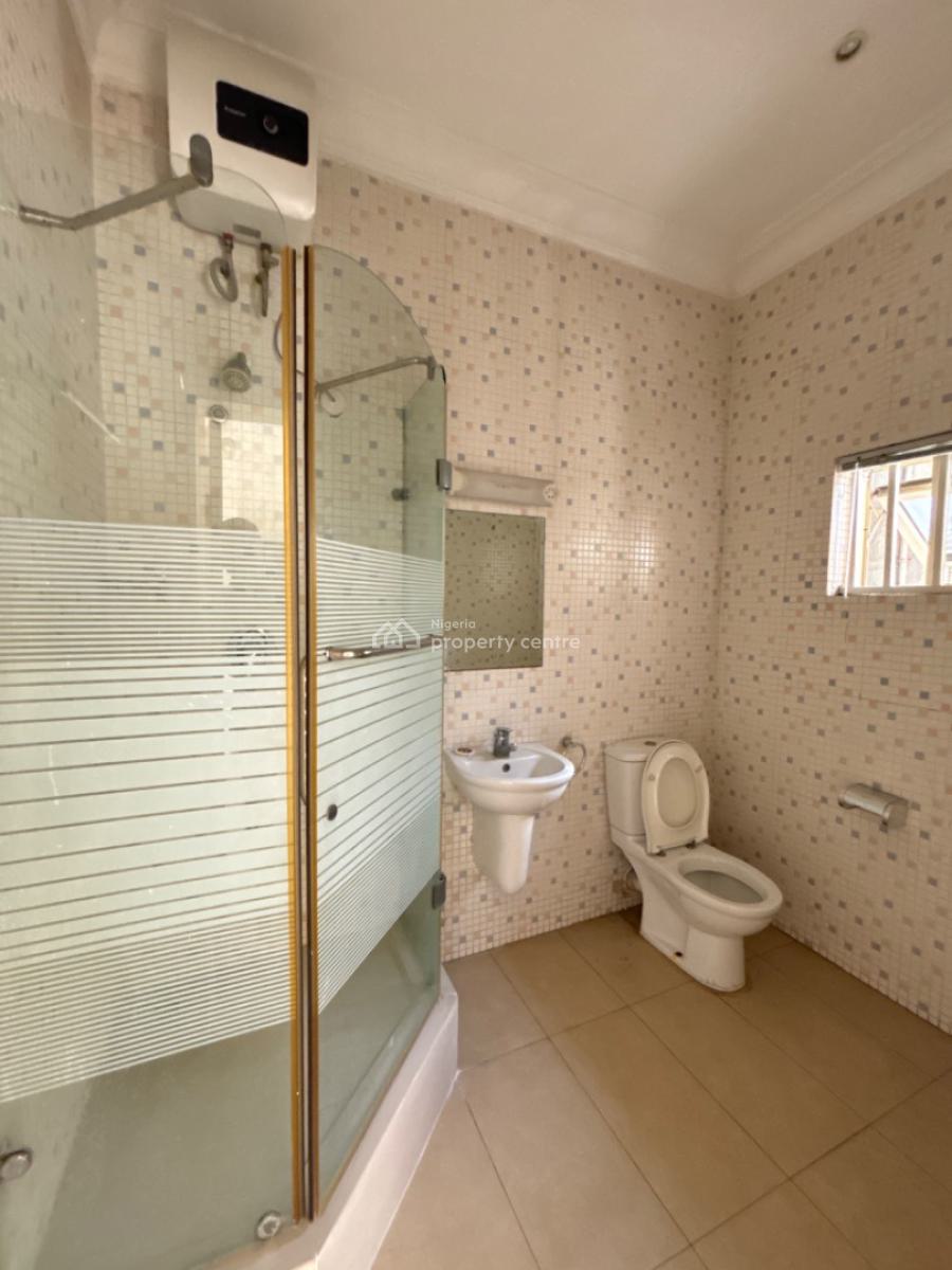 Lovely 3 Bedroom Apartment on The Ground and 1st Floor., Lekki Phase 1, Lekki, Lagos, Flat / Apartment for Rent