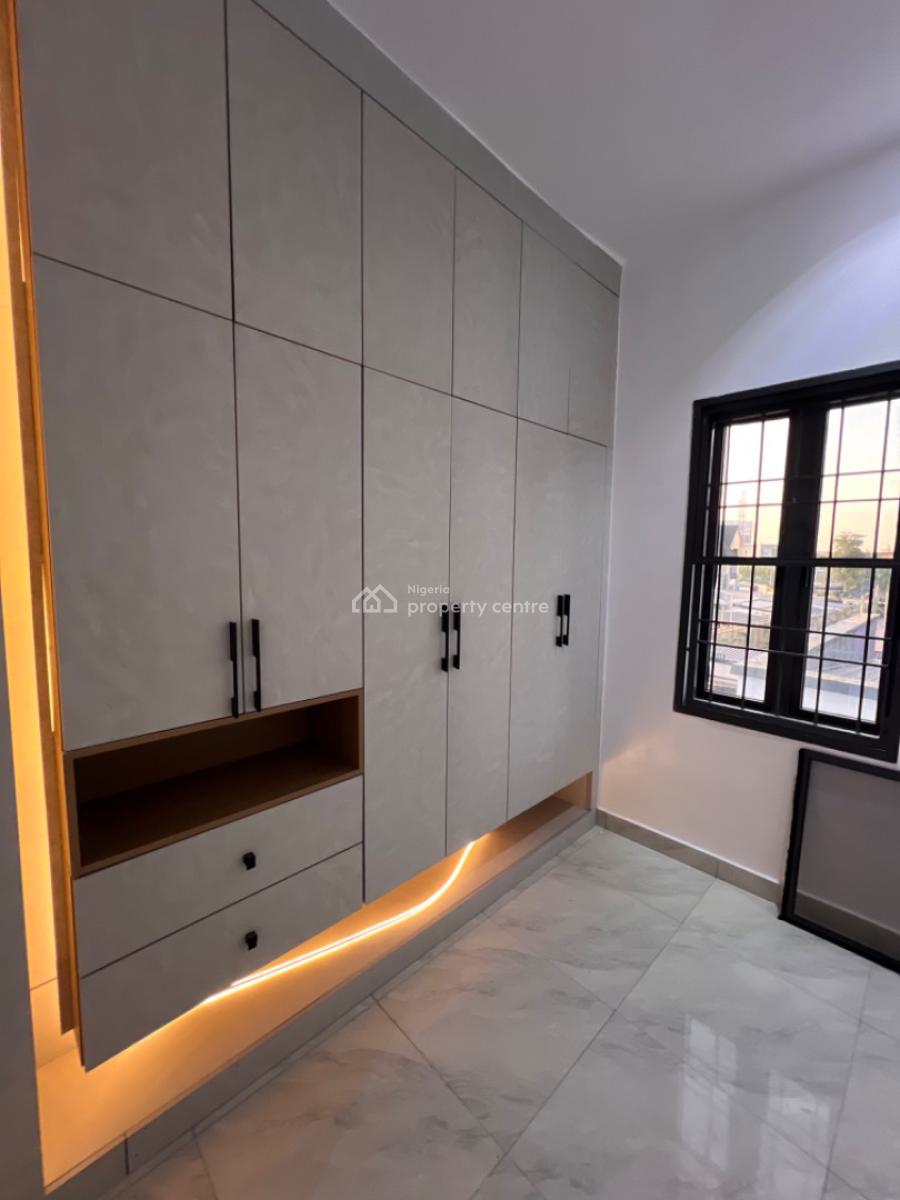 6 Bedroom Fully Detached Duplex with a Swimming Pool and 2 Rm Bq, Guzape District, Abuja, Detached Duplex for Sale