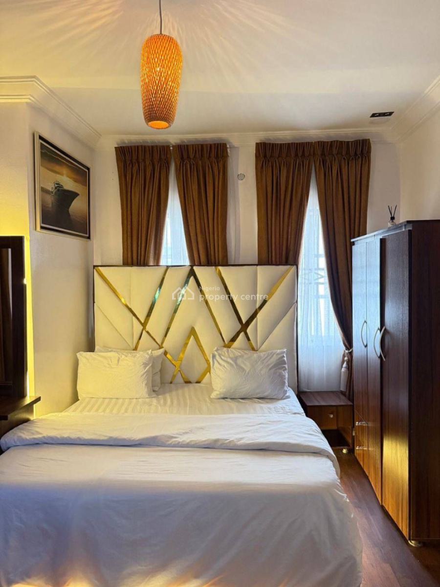 3 Bedroom Serviced Apartment, Lekki Phase 1, Lekki, Lagos, Flat / Apartment Short Let