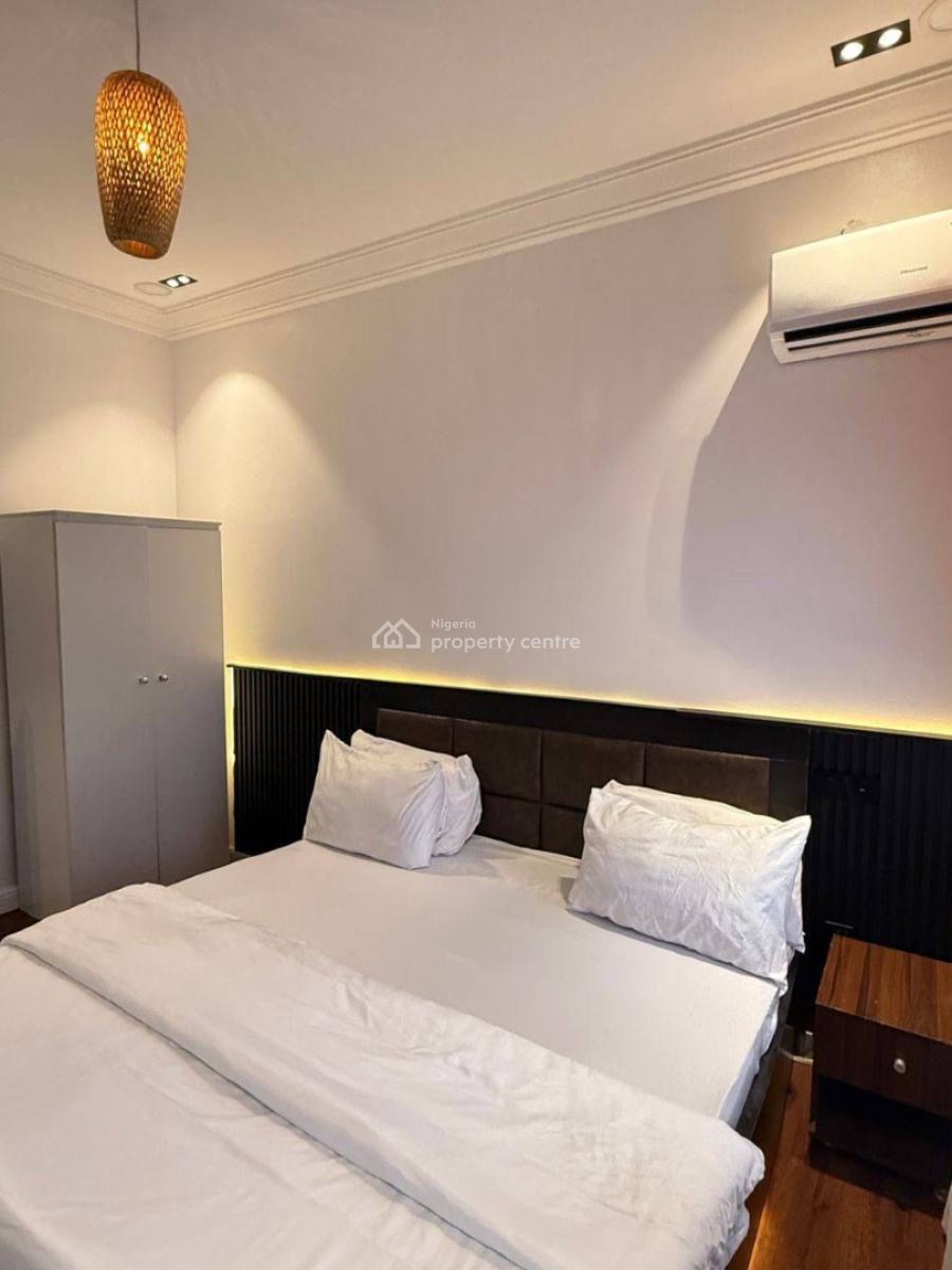 3 Bedroom Serviced Apartment, Lekki Phase 1, Lekki, Lagos, Flat / Apartment Short Let