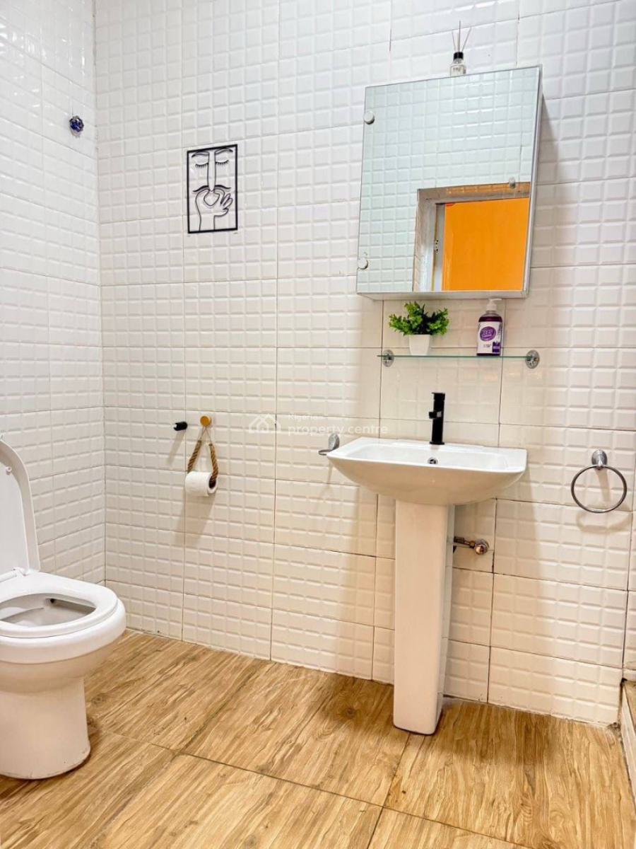 3 Bedroom Serviced Apartment, Lekki Phase 1, Lekki, Lagos, Flat / Apartment Short Let