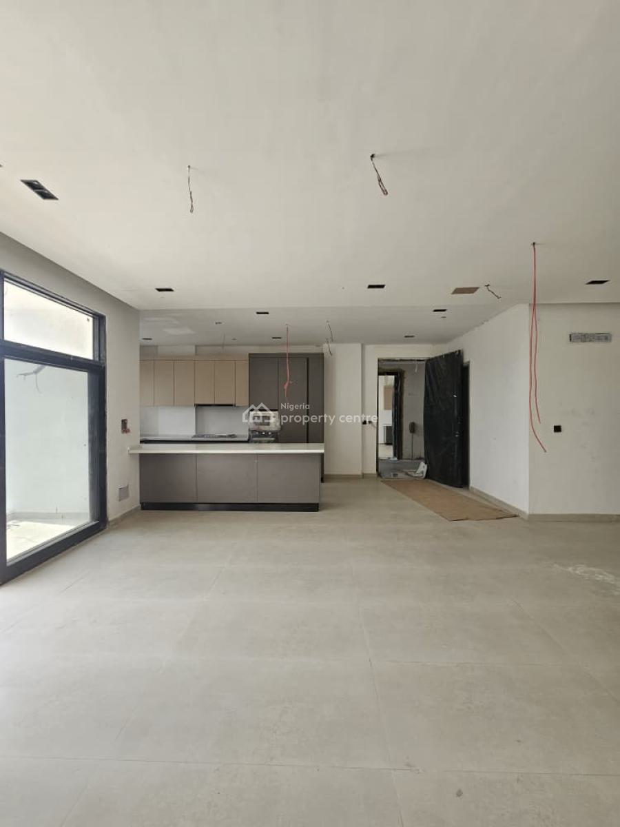 Spacious 3 Bedroom Apartment, Lekki Phase 1, Lekki, Lagos, House for Sale