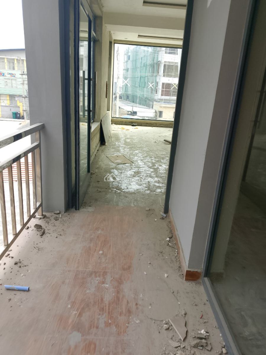 Shop, Orchid Road ,bus Stop Eleganza, Lekki, Lagos, Shop for Rent