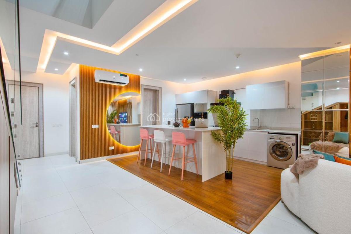 Cute and Spacious 2 Bedroom Maisonette, Lekki Phase 1, Lekki, Lagos, Flat / Apartment Short Let