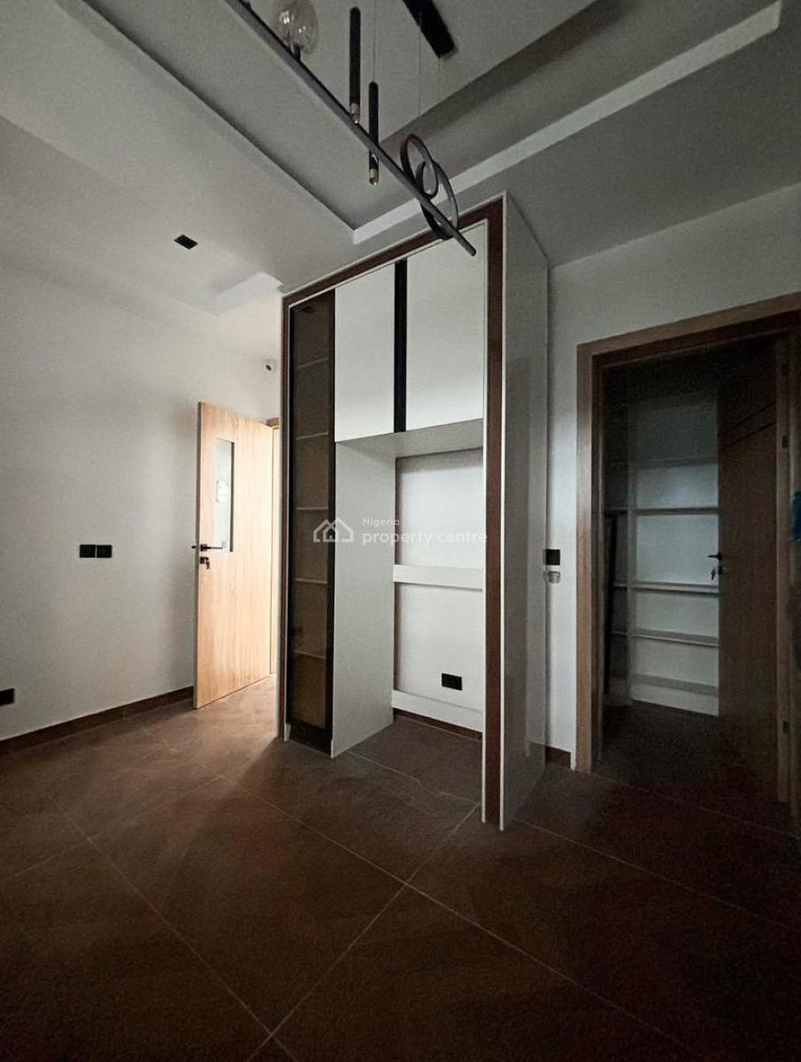 Stunning 4 Bedroom Terraced Duplex & Penthouse, Inverter & Elevator, Lekki Phase 1, Lekki, Lagos, Terraced Duplex for Sale