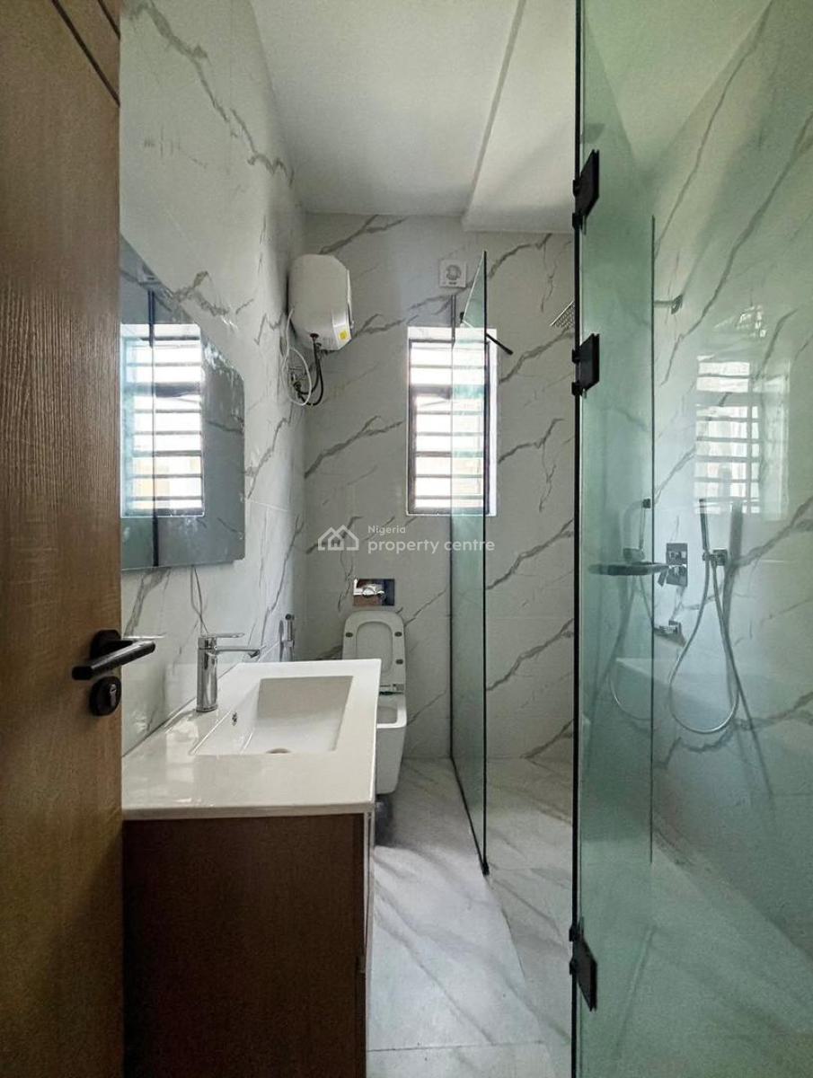 Stunning 4 Bedroom Terraced Duplex & Penthouse, Inverter & Elevator, Lekki Phase 1, Lekki, Lagos, Terraced Duplex for Sale