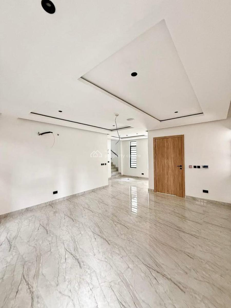 Stunning 4 Bedroom Terraced Duplex & Penthouse, Inverter & Elevator, Lekki Phase 1, Lekki, Lagos, Terraced Duplex for Sale