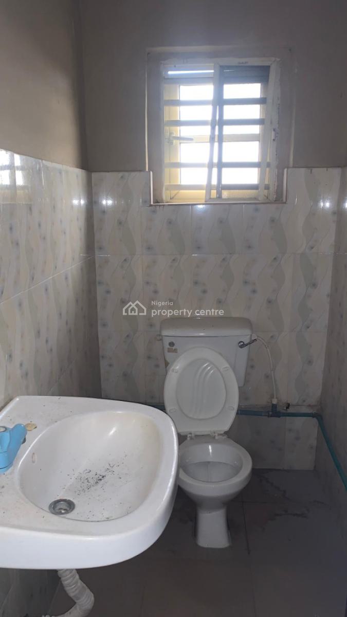 Spacious Mini Flat, Ikeja, Lagos, Flat / Apartment for Rent