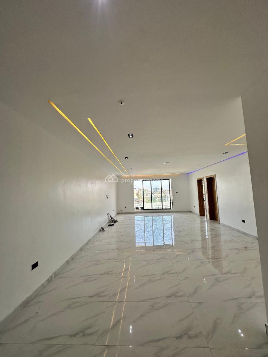 Beautifully Designed  2 Bedroom Apartment with a Swimming Pool, Lekki Phase 1, Lekki, Lagos, House for Sale