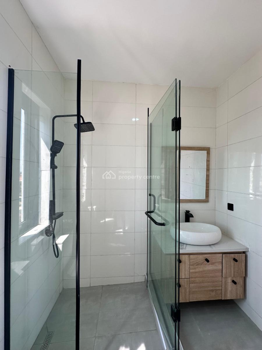 Beautifully Designed  2 Bedroom Apartment with a Swimming Pool, Lekki Phase 1, Lekki, Lagos, House for Sale