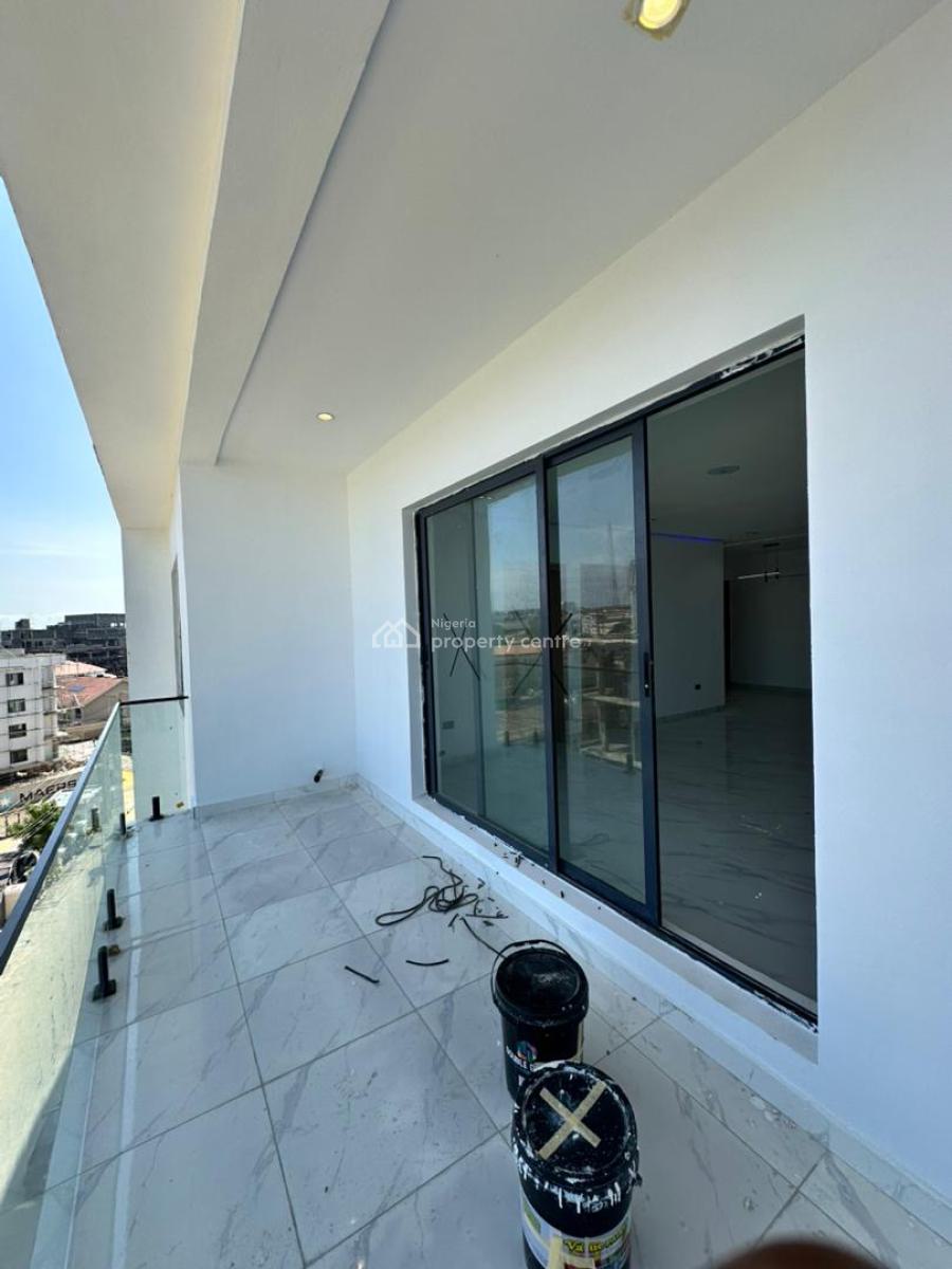 Beautifully Designed  2 Bedroom Apartment with a Swimming Pool, Lekki Phase 1, Lekki, Lagos, House for Sale