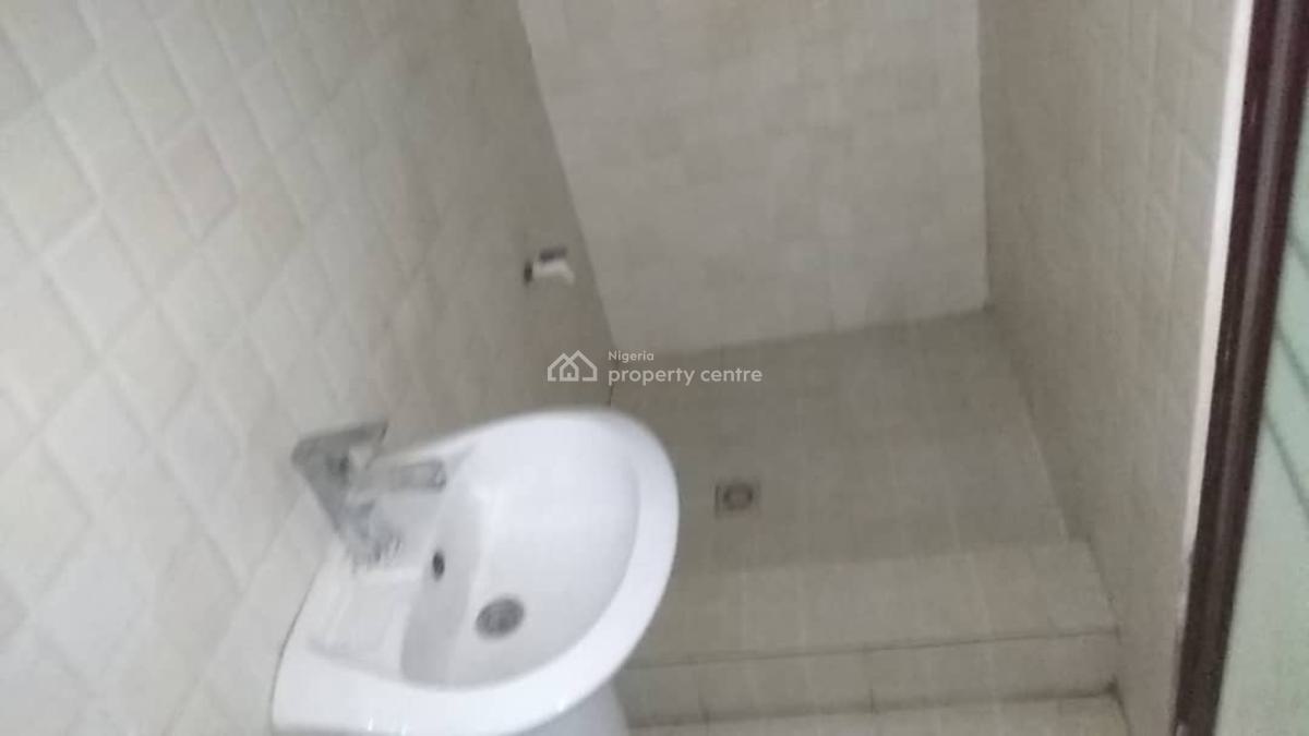 a Luxury Spot-on Serviced Room Self Contained at Yaba, Yaba, Lagos, Self Contain (single Rooms) for Rent