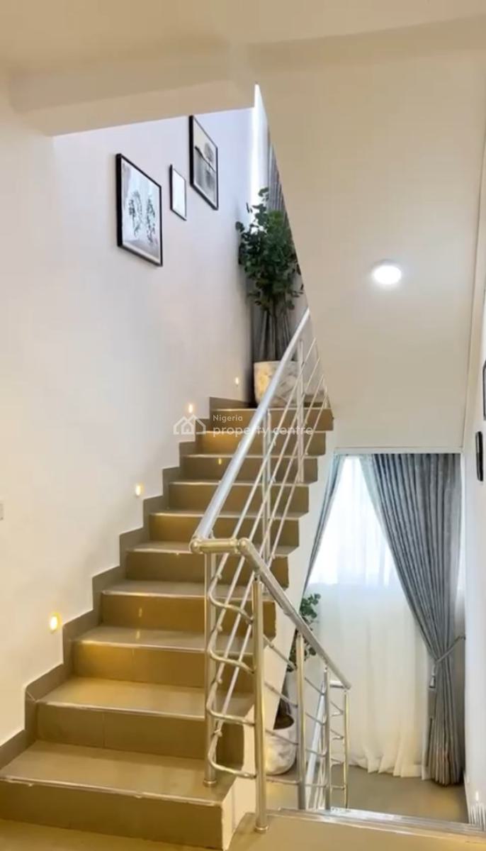 Spacious 3 Bedroom Duplex, Lekki Phase 1, Lekki, Lagos, Flat / Apartment Short Let