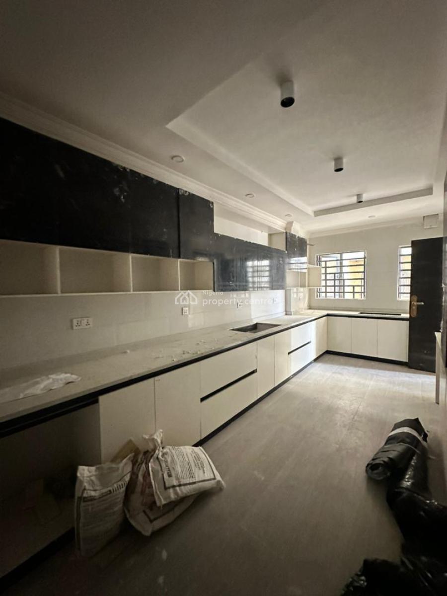 Beautifully Designed 4 Bedroom Apartment with a Study Room and Bq, Lekki Phase 1, Lekki, Lagos, Flat / Apartment for Sale