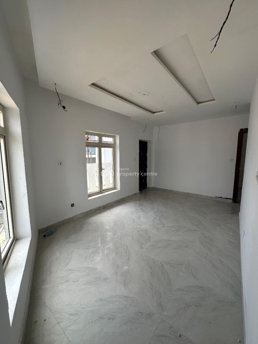 Newly Built 2 Bedroom Maissonette in Lekki Phase 1 with a Bq., Lekki Phase 1, Lekki, Lagos, House for Sale