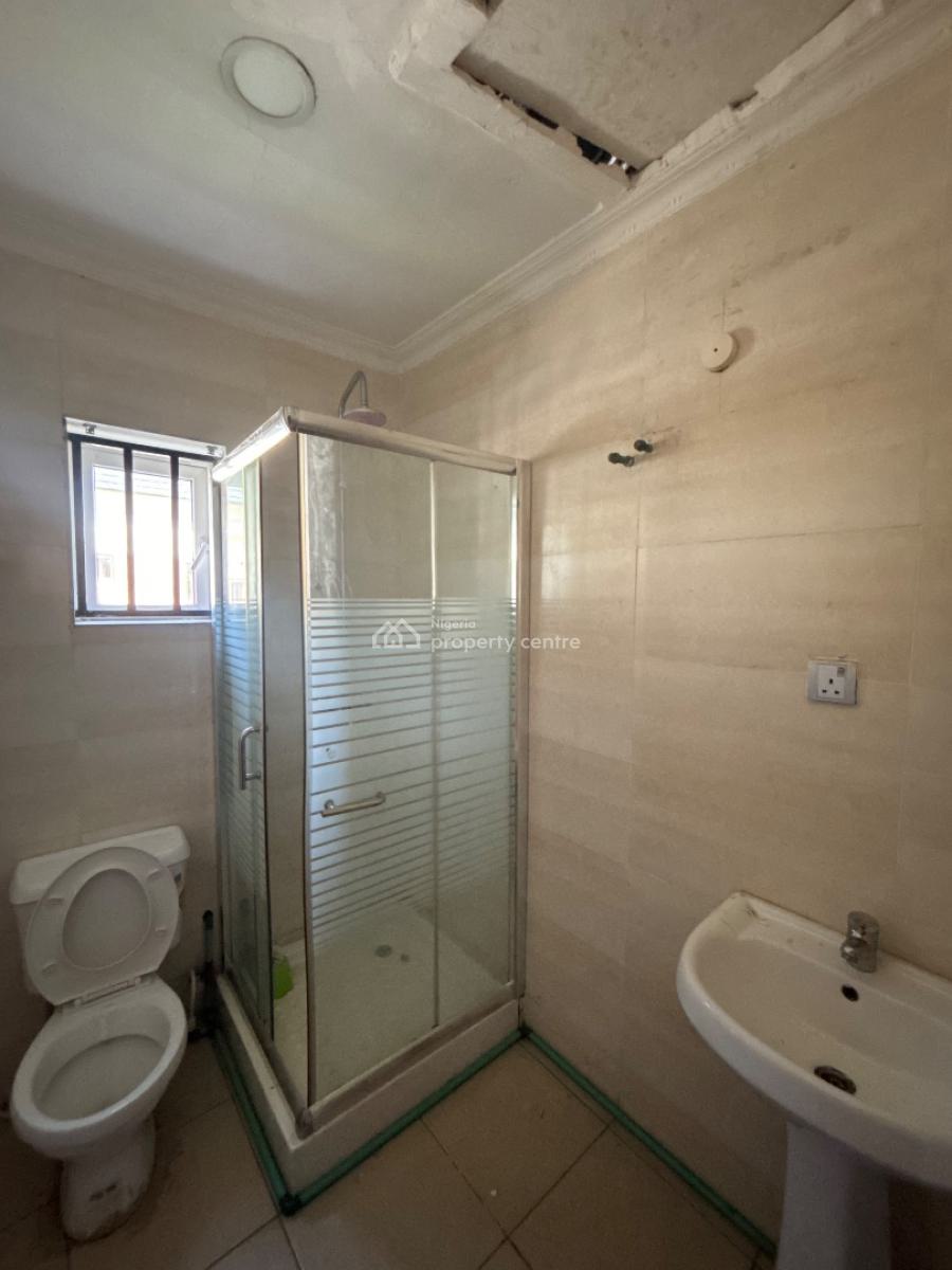 Very Spacious 4 Bedroom Detached Duplex, Lekki Phase 1, Lekki, Lagos, Commercial Property for Rent