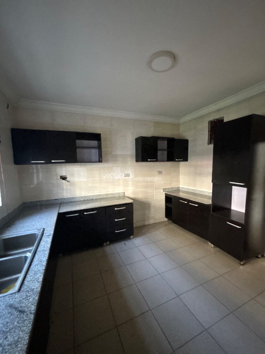 Very Spacious 4 Bedroom Detached Duplex, Lekki Phase 1, Lekki, Lagos, Commercial Property for Rent