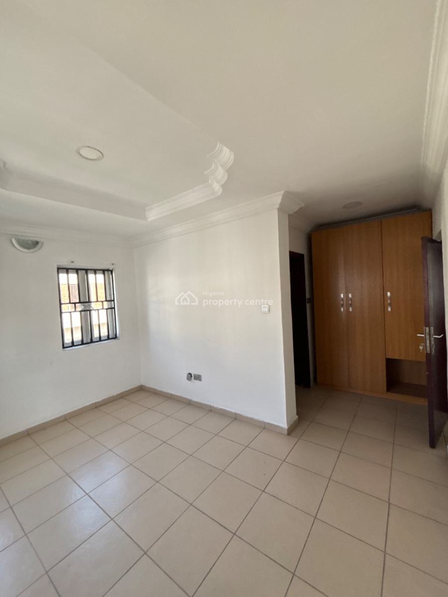 Very Spacious 4 Bedroom Detached Duplex, Lekki Phase 1, Lekki, Lagos, Commercial Property for Rent