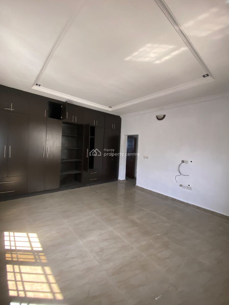 Nice and Spacious 2 Bedroom Apartment, Ikate, Lekki, Lagos, Flat / Apartment for Rent