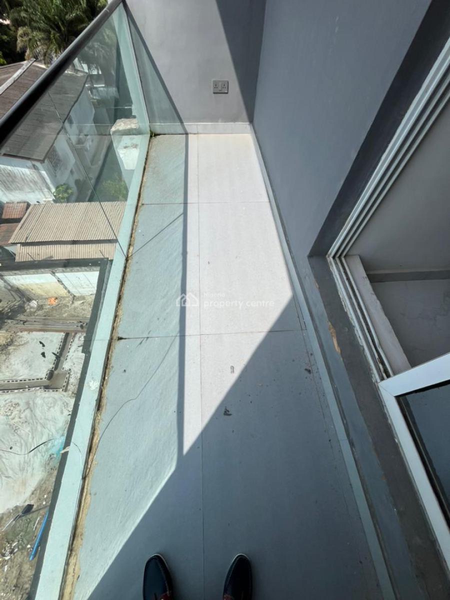 Classic 3bedroom Apartment with Elevator (4th Floor), Victoria Island (vi), Lagos, Flat / Apartment for Sale