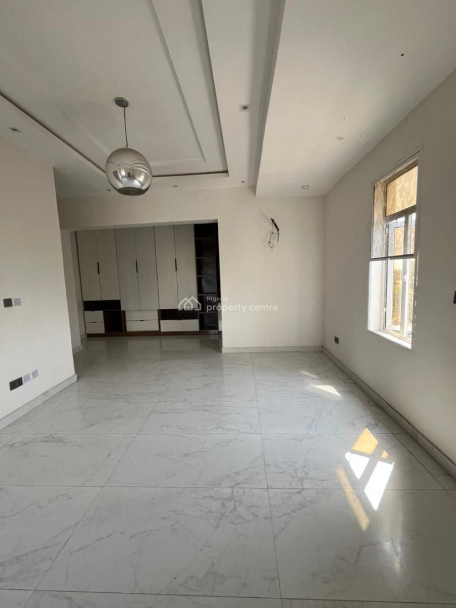 Classic 3bedroom Apartment with Elevator (4th Floor), Victoria Island (vi), Lagos, Flat / Apartment for Sale