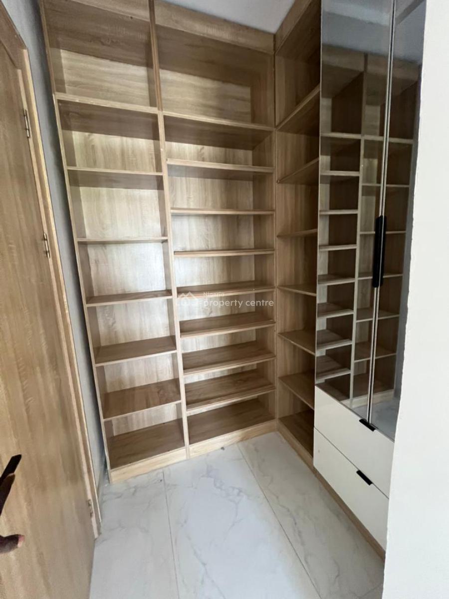 Classic 3bedroom Apartment with Elevator (4th Floor), Victoria Island (vi), Lagos, Flat / Apartment for Sale